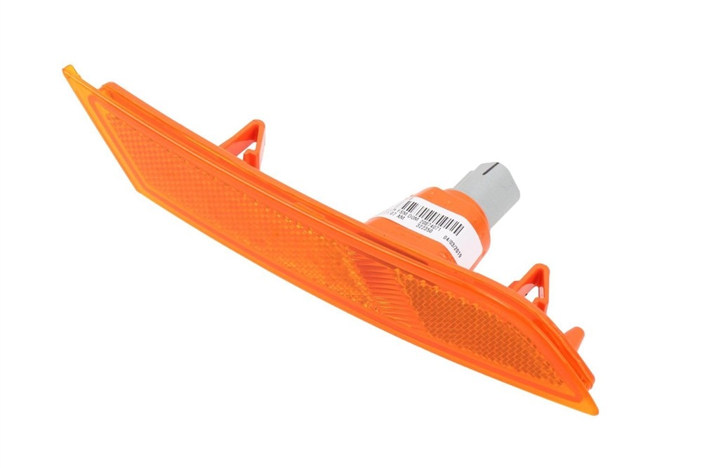 GM Genuine Parts Front Driver Side Marker Lamp