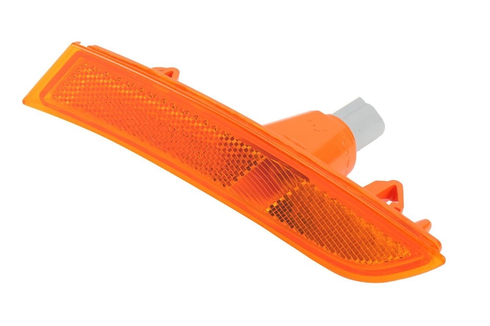 GM Genuine Parts Front Passenger Side Marker Lamp