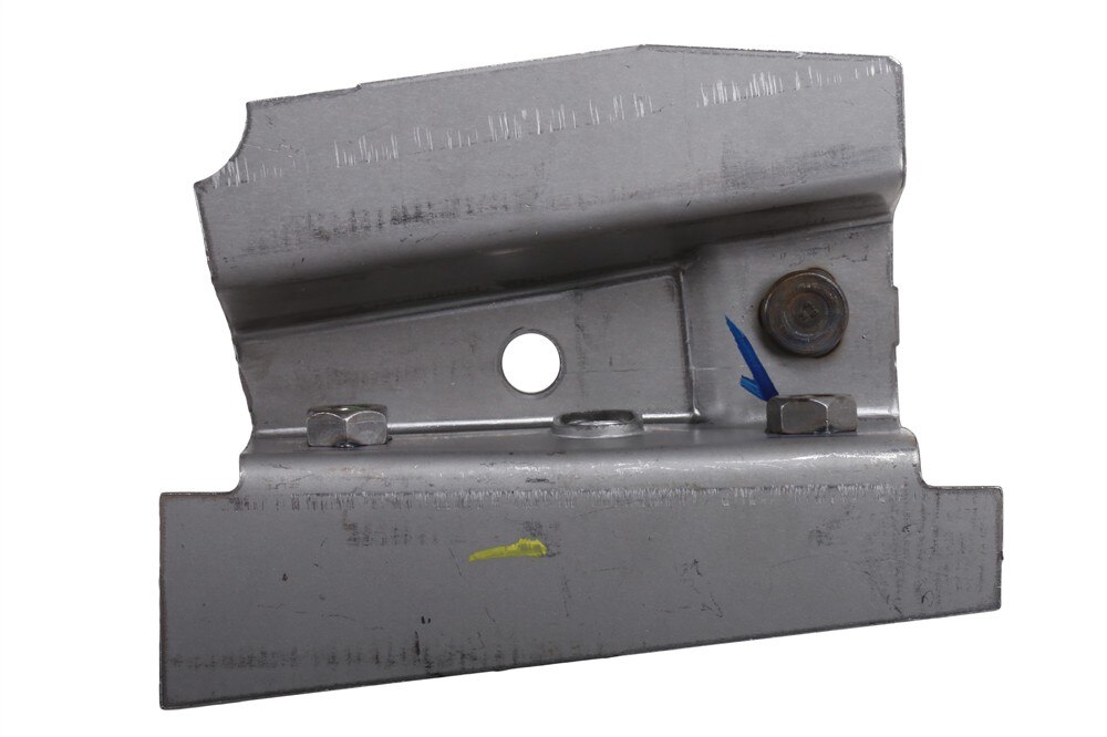 GM Genuine Parts Passenger Side Instrument Panel Outer Support