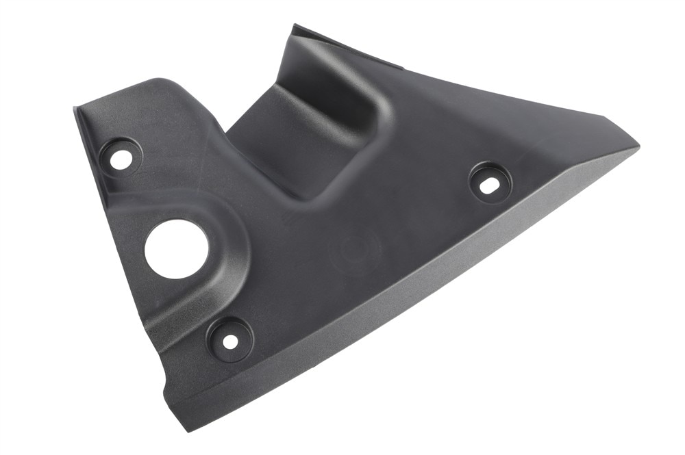 GM Genuine Parts Driver Side Tail Lamp Closeout Filler