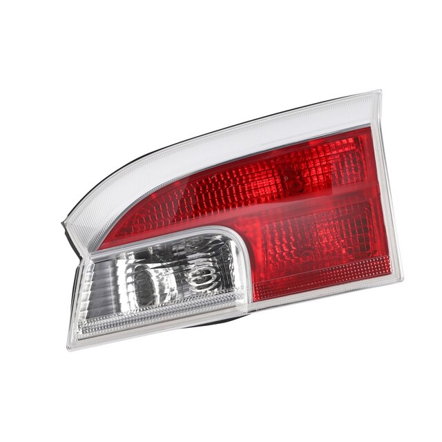 GM Genuine Parts Passenger Side Tail Lamp Applique