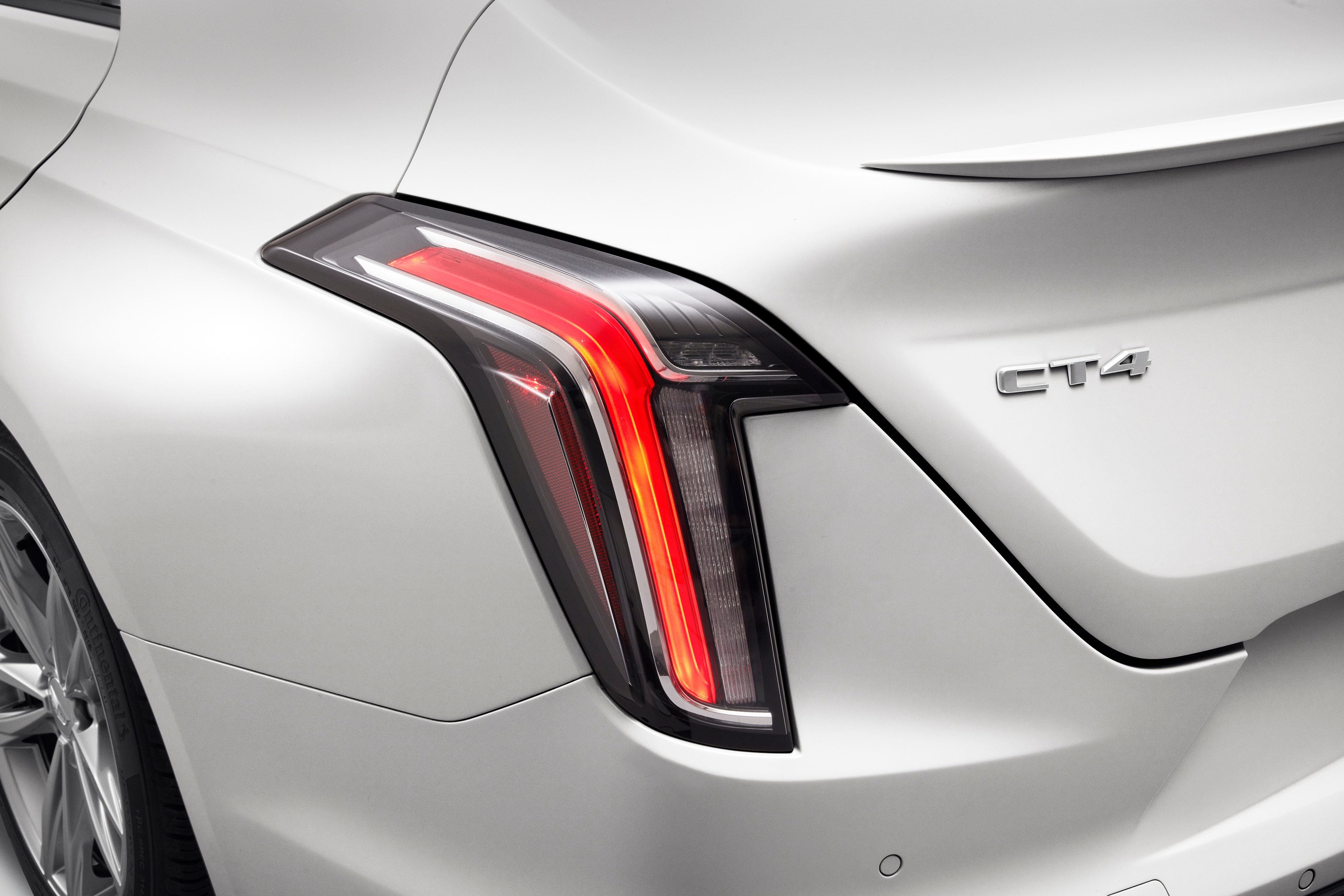 Taillamps in Clear