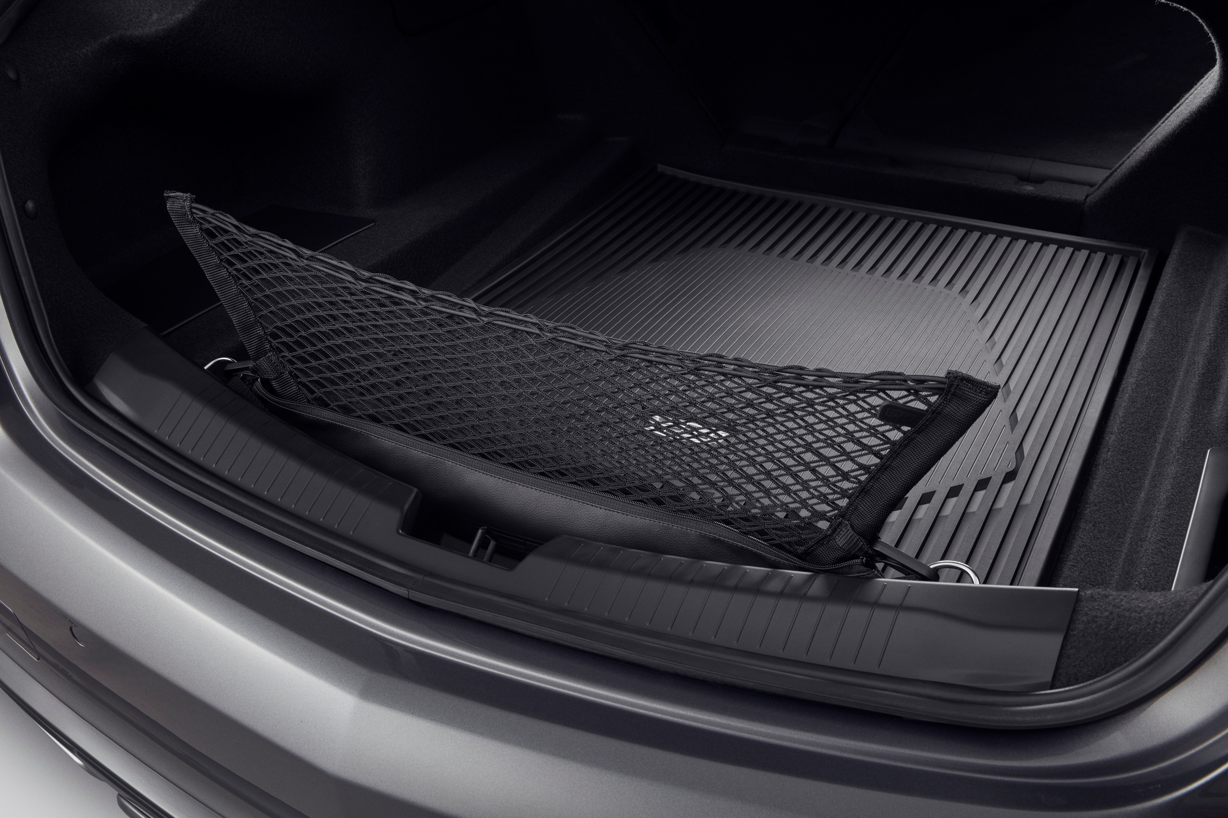 Vertical Cargo Net with Storage Bag | 84460022 | Cadillac Accessories