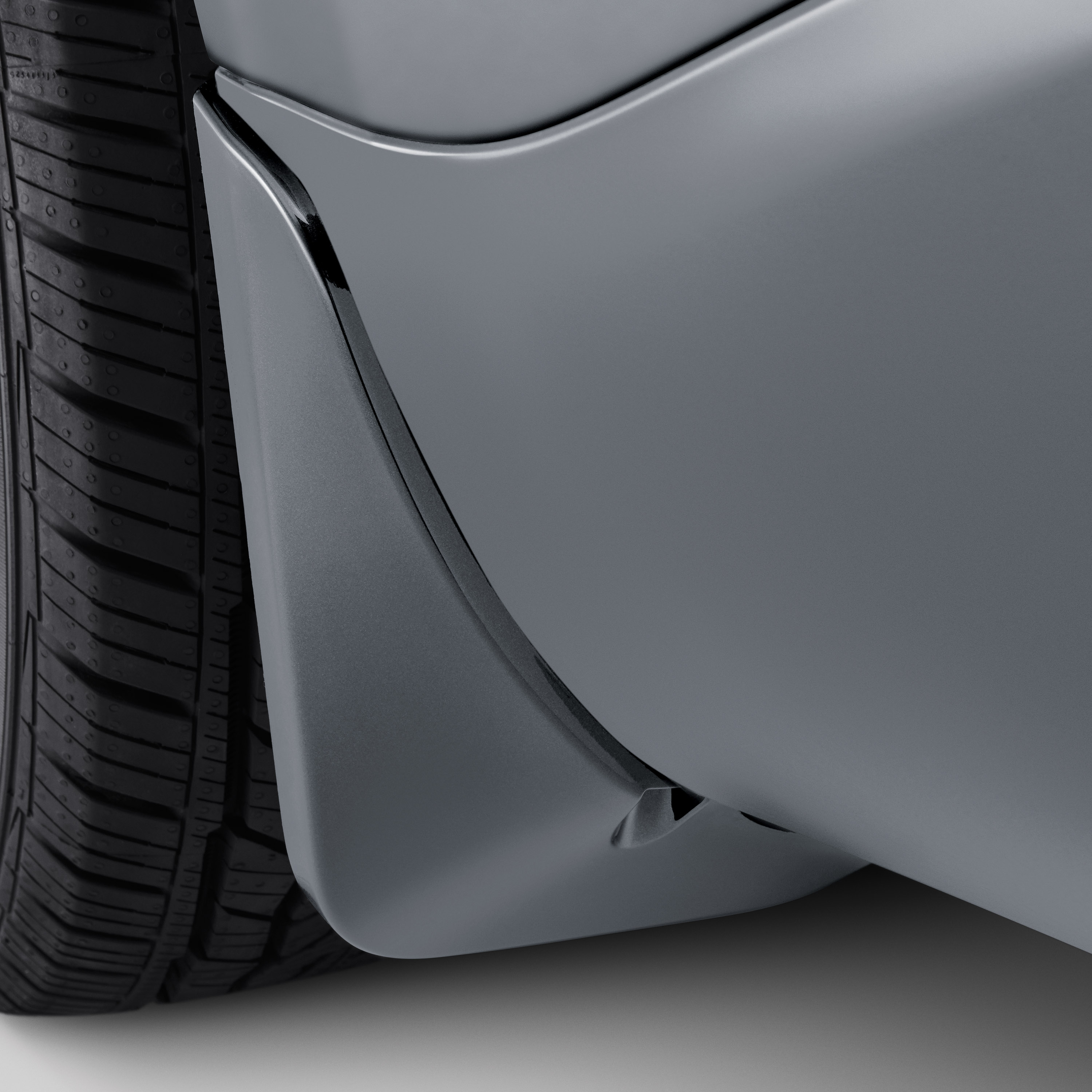 Rear Splash Guards in Satin Steel Metallic for Avenir