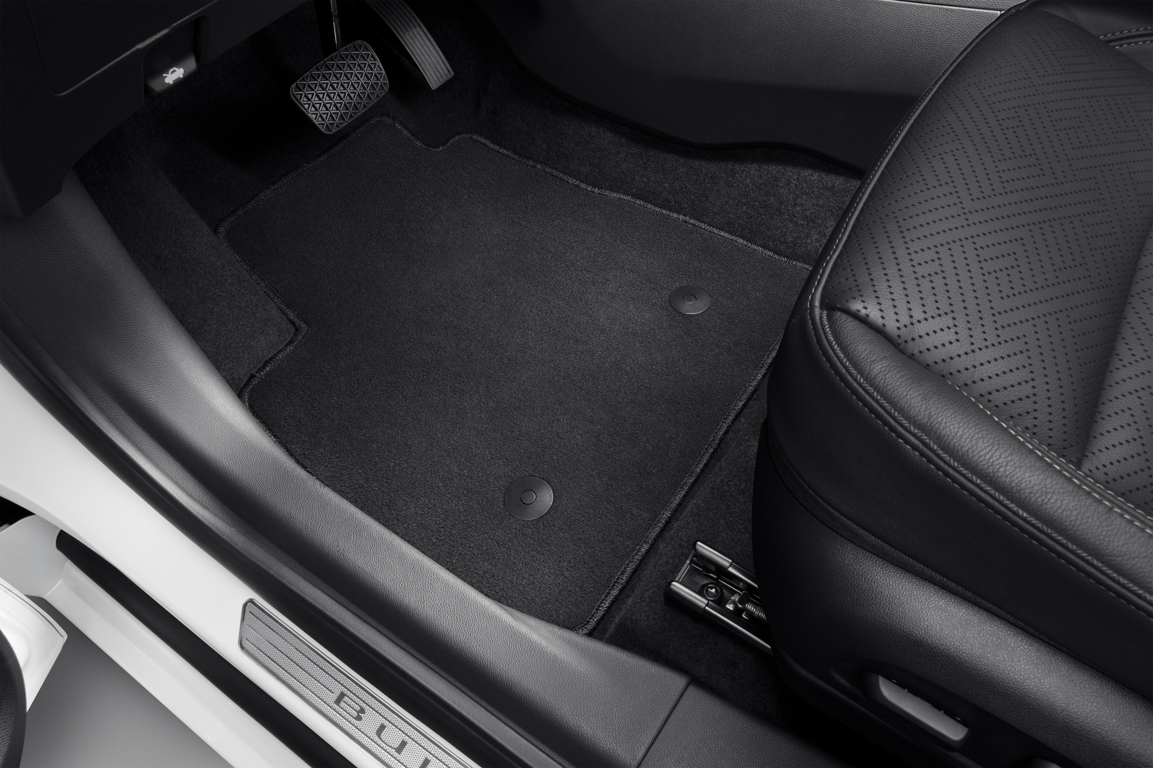 First- and Second-Row Carpeted Floor Mats in Ebony (for FWD Models)