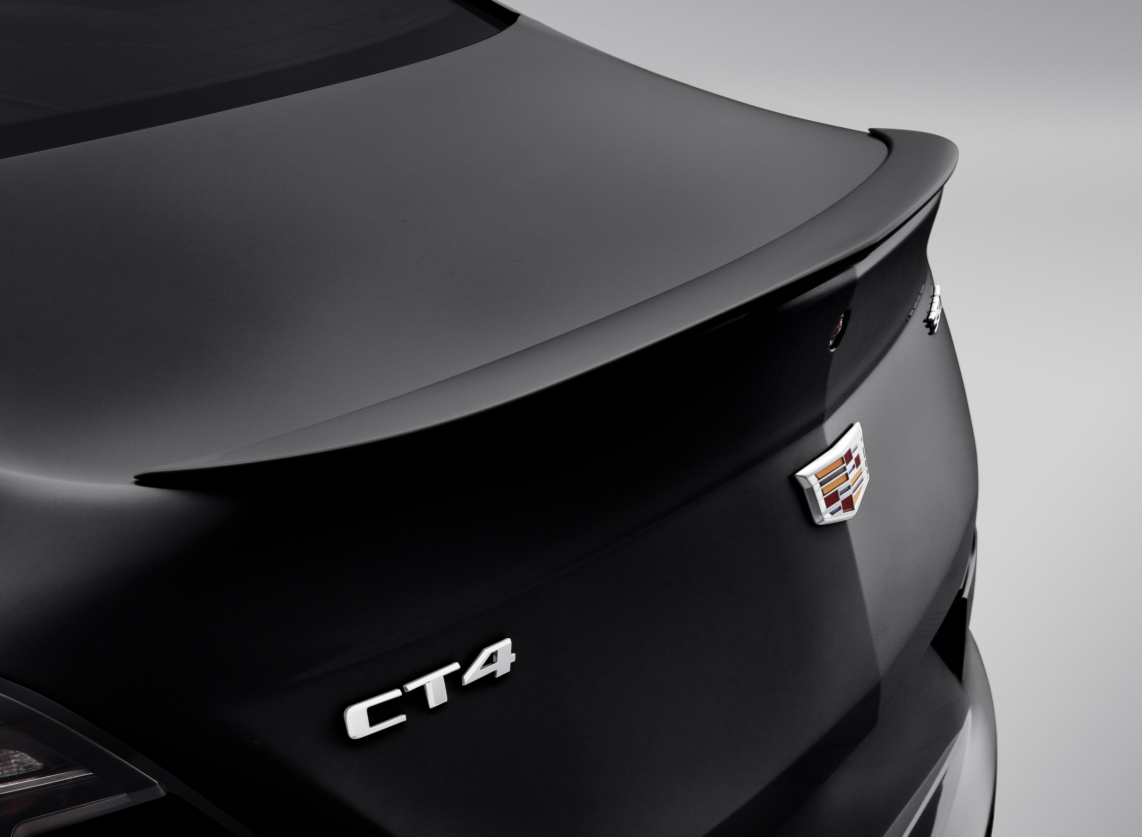Flush-Mounted Spoiler Kit in Black Raven