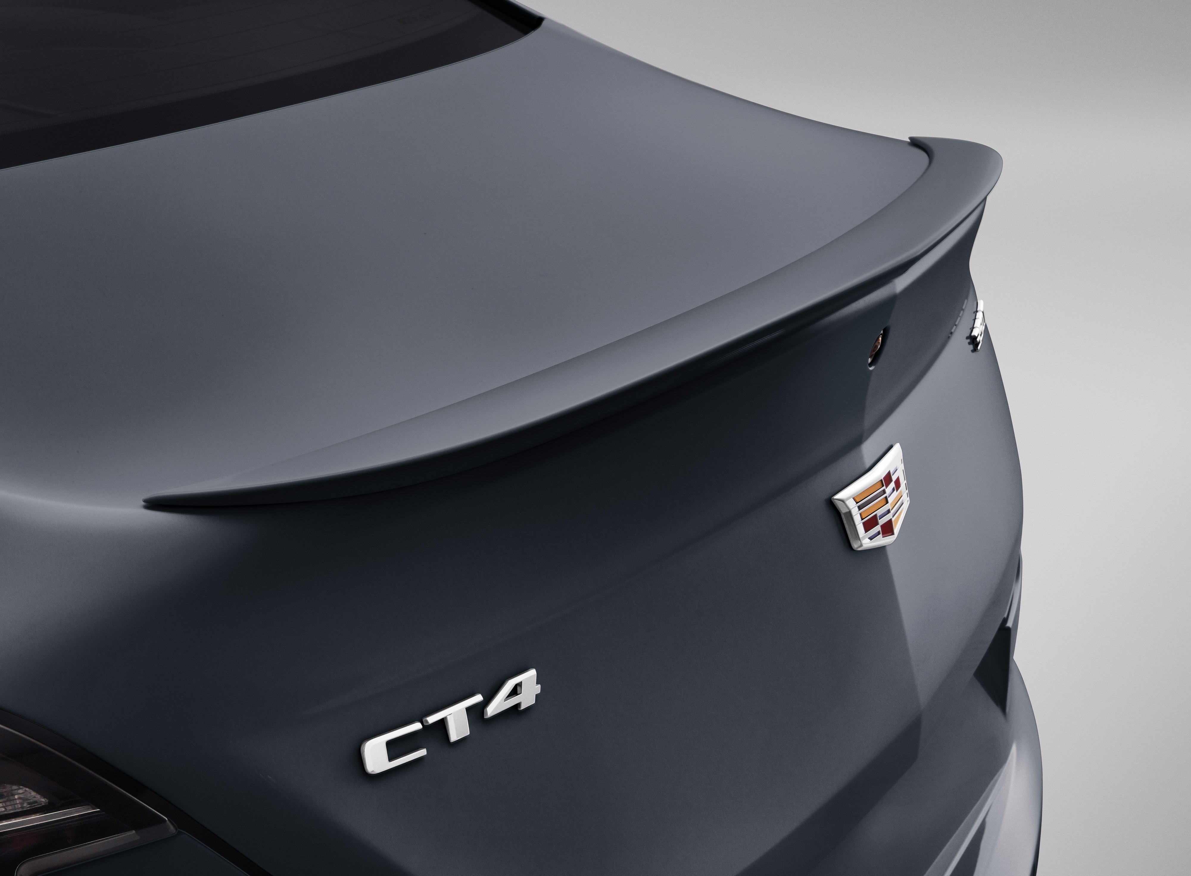 Flush-Mounted Spoiler Kit in Shadow Metallic