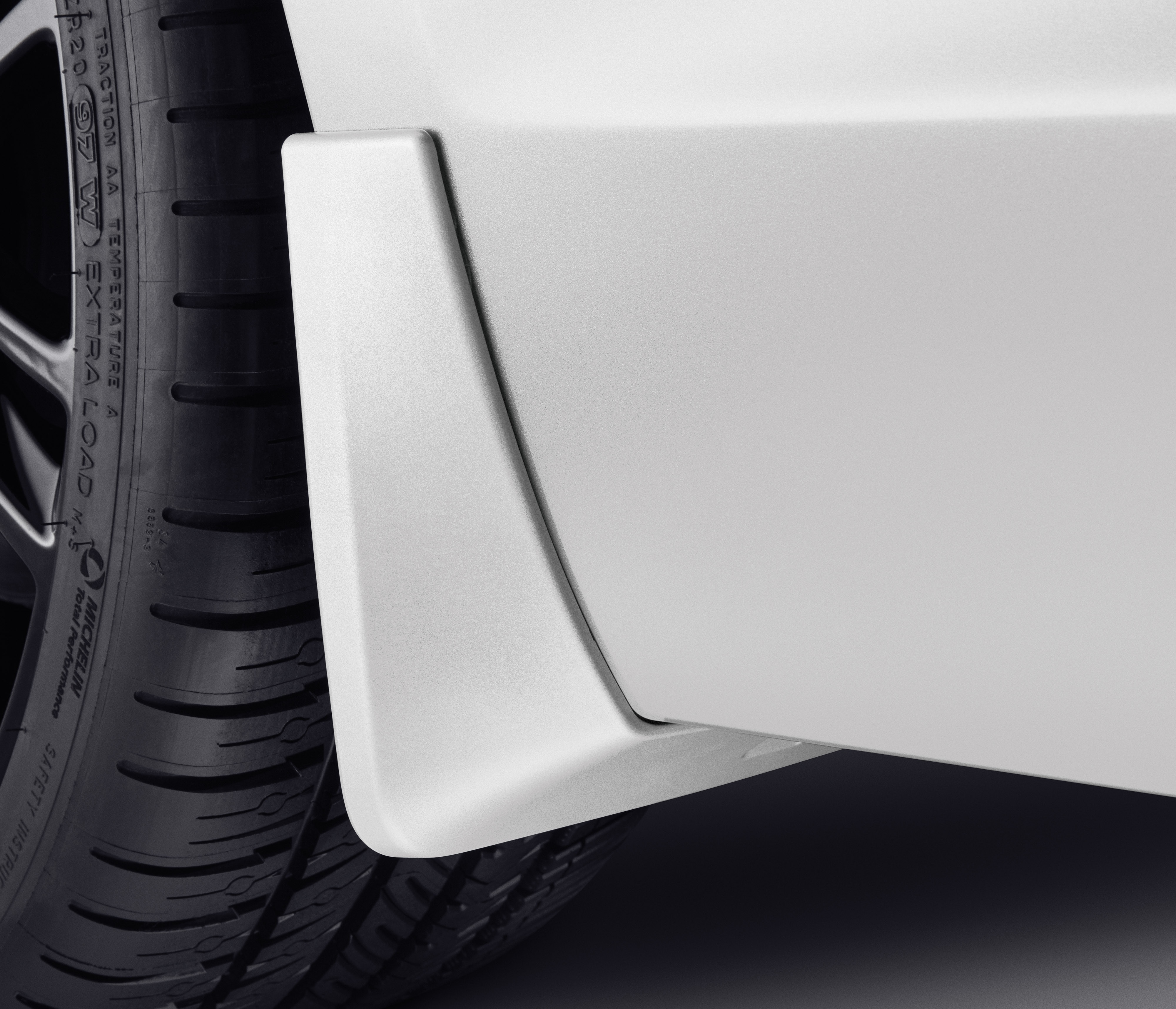 Rear Splash Guards in Crystal White Tricoat