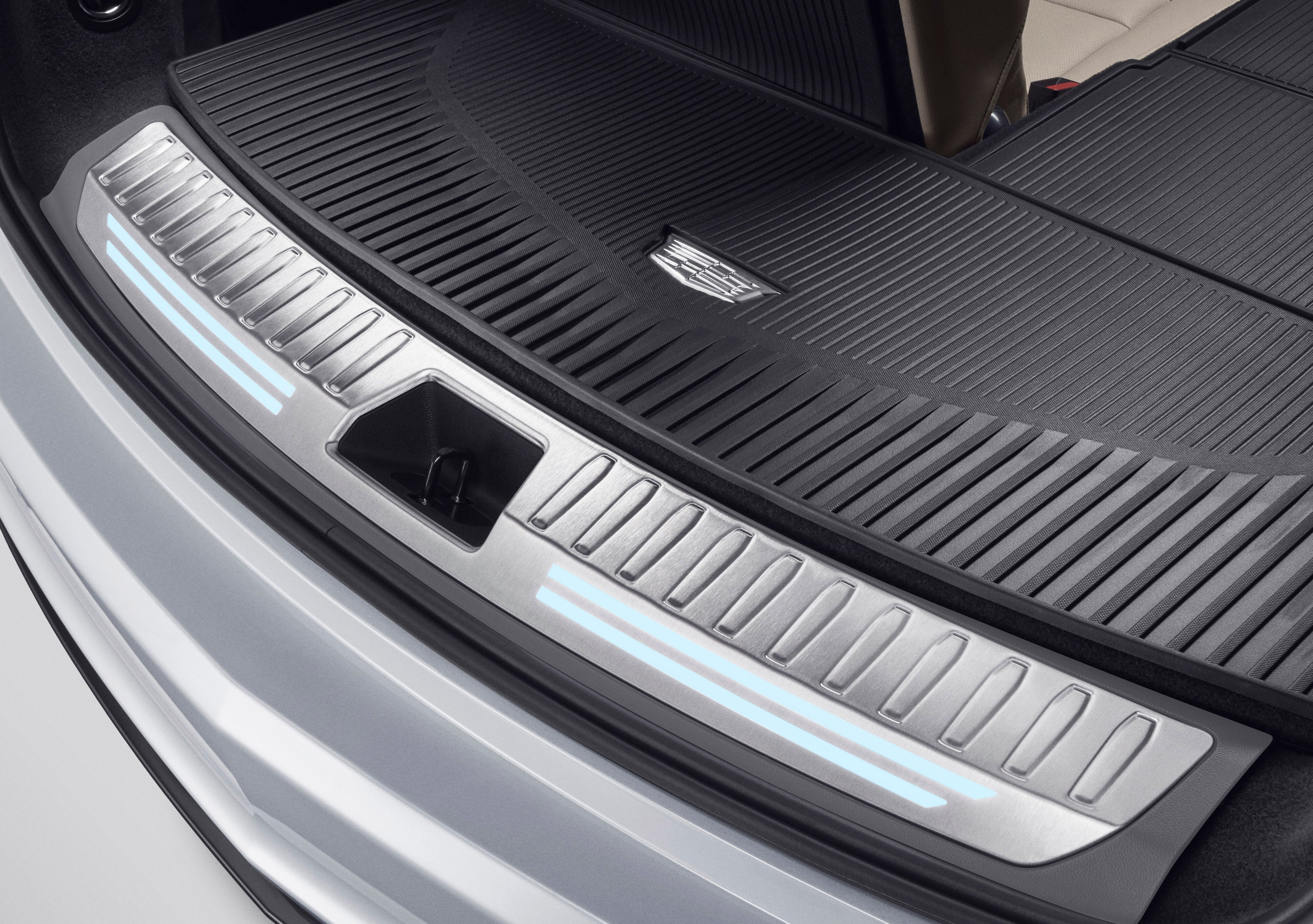Illuminated Cargo Sill Plate in Titanium