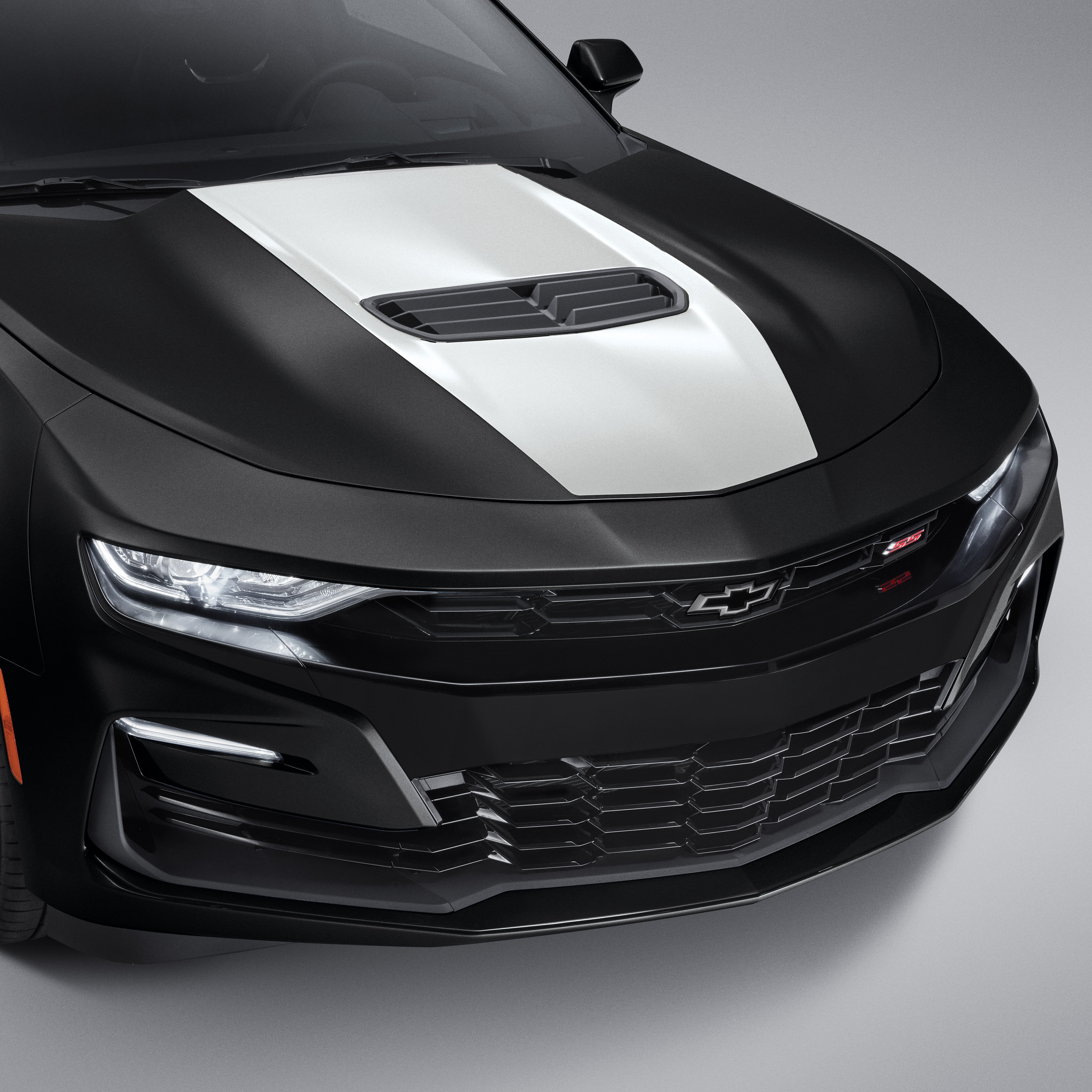 Center Stinger Stripe in White Pearl for SS Convertible Models