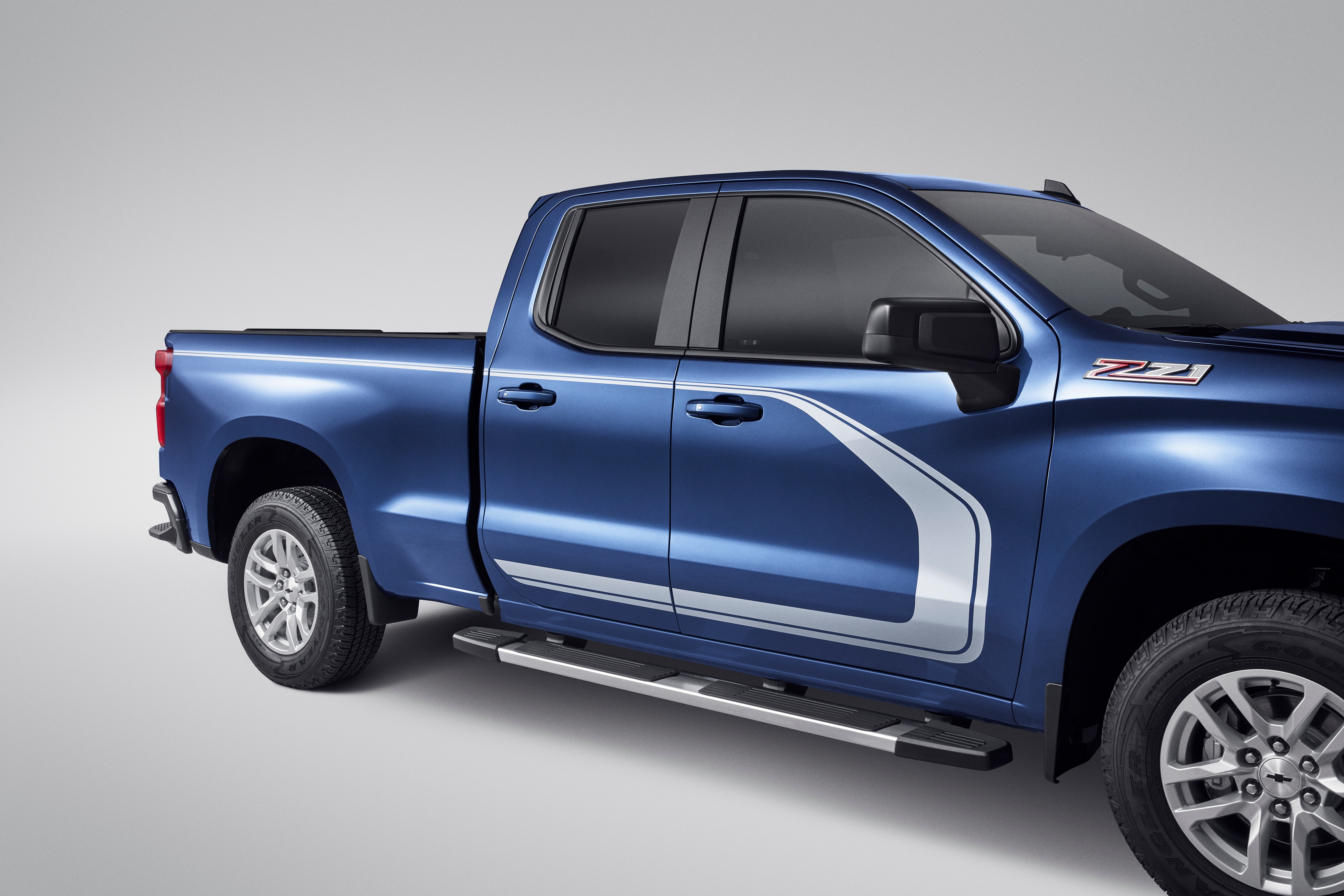 Bodyside Decal Package in Grey Metallic and Light Grey Metallic for Double Cab Models