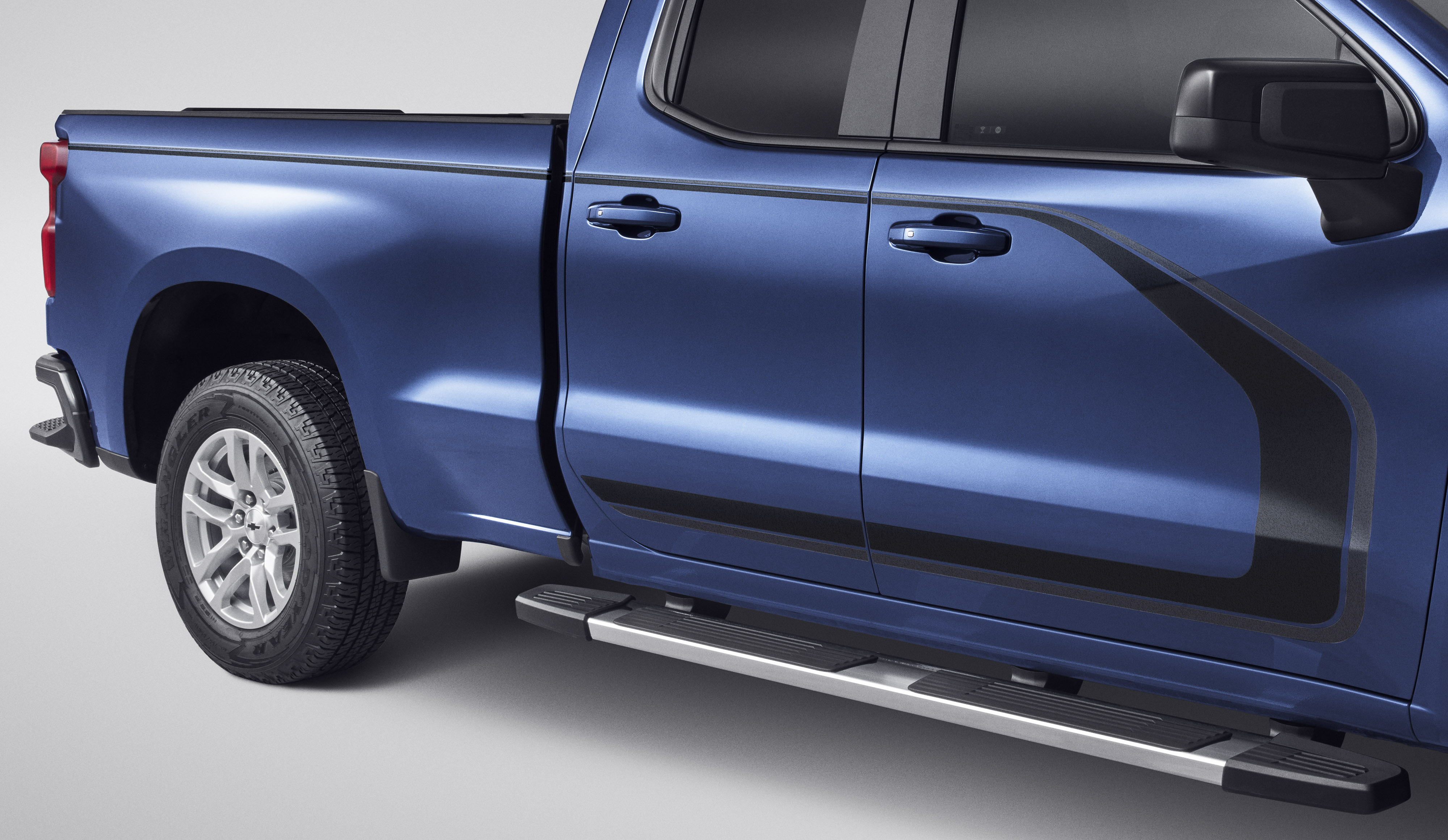 Bodyside Decal Package in Matte Black and Carbon Grey Metallic for Crew Cab Models