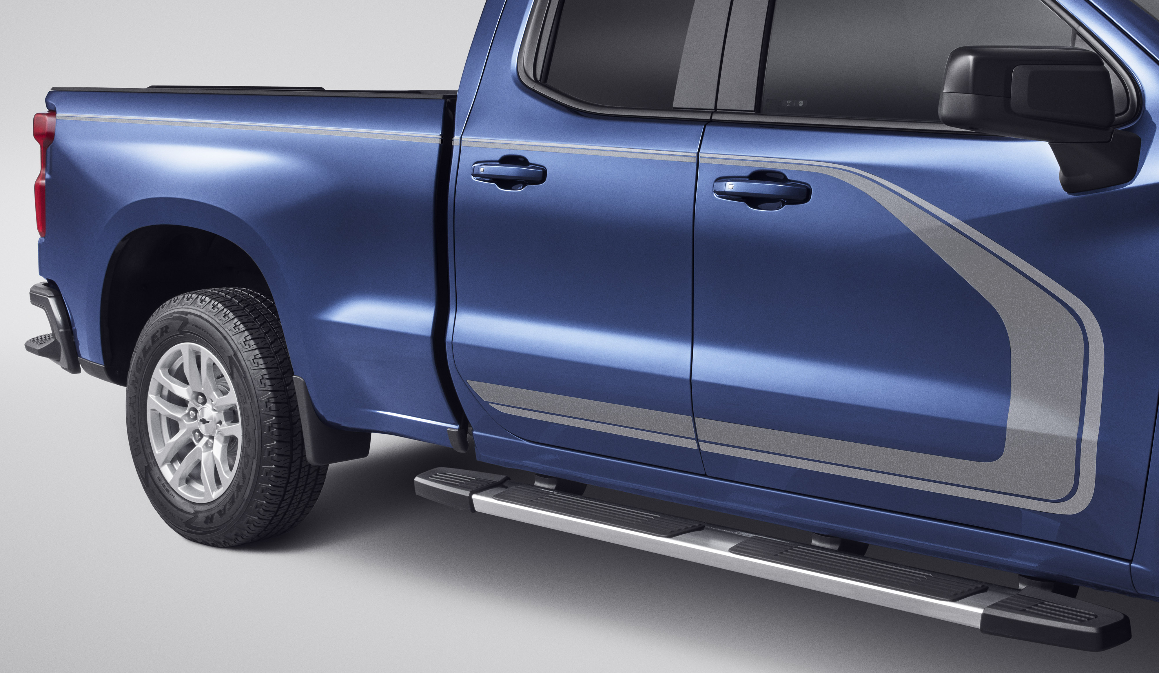 Bodyside Decal Package in Grey Metallic and Light Grey Metallic for Crew Cab Models