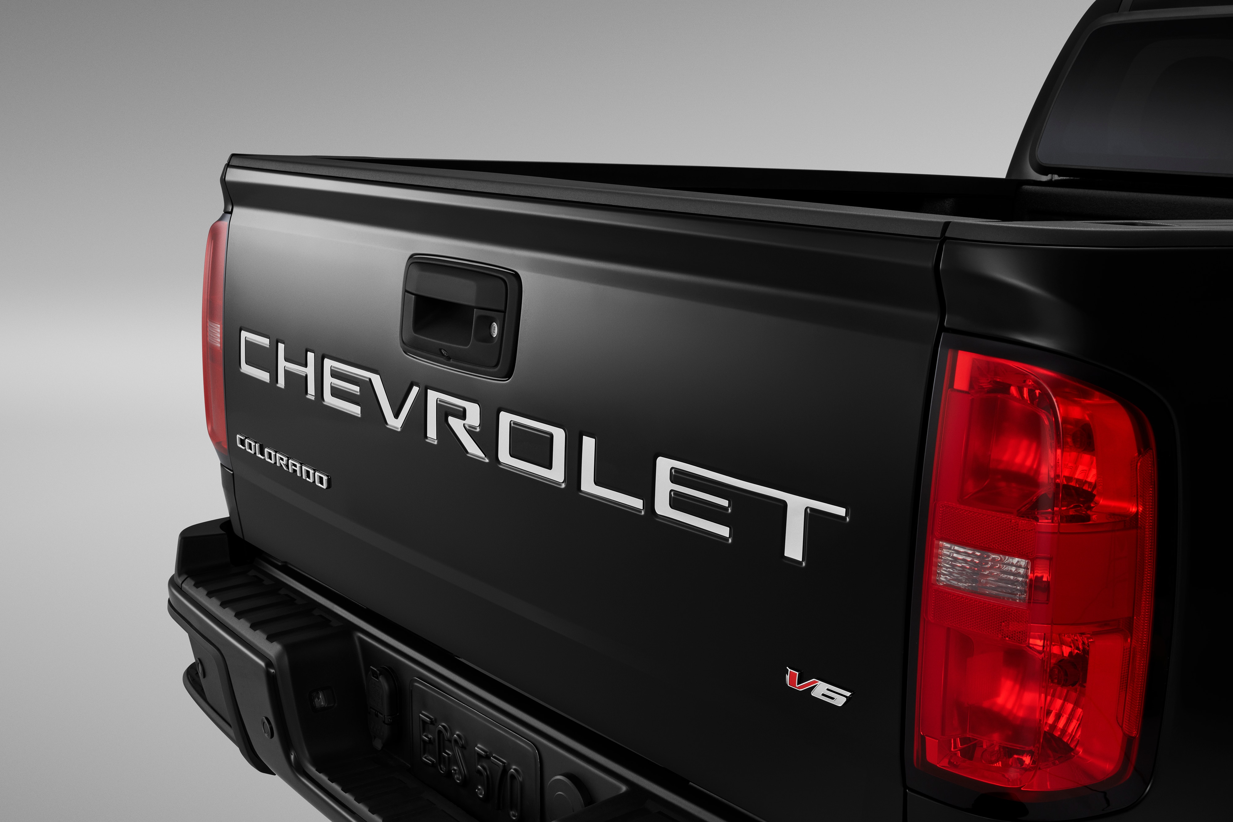 CHEVROLET Tailgate Lettering Decal in Silver