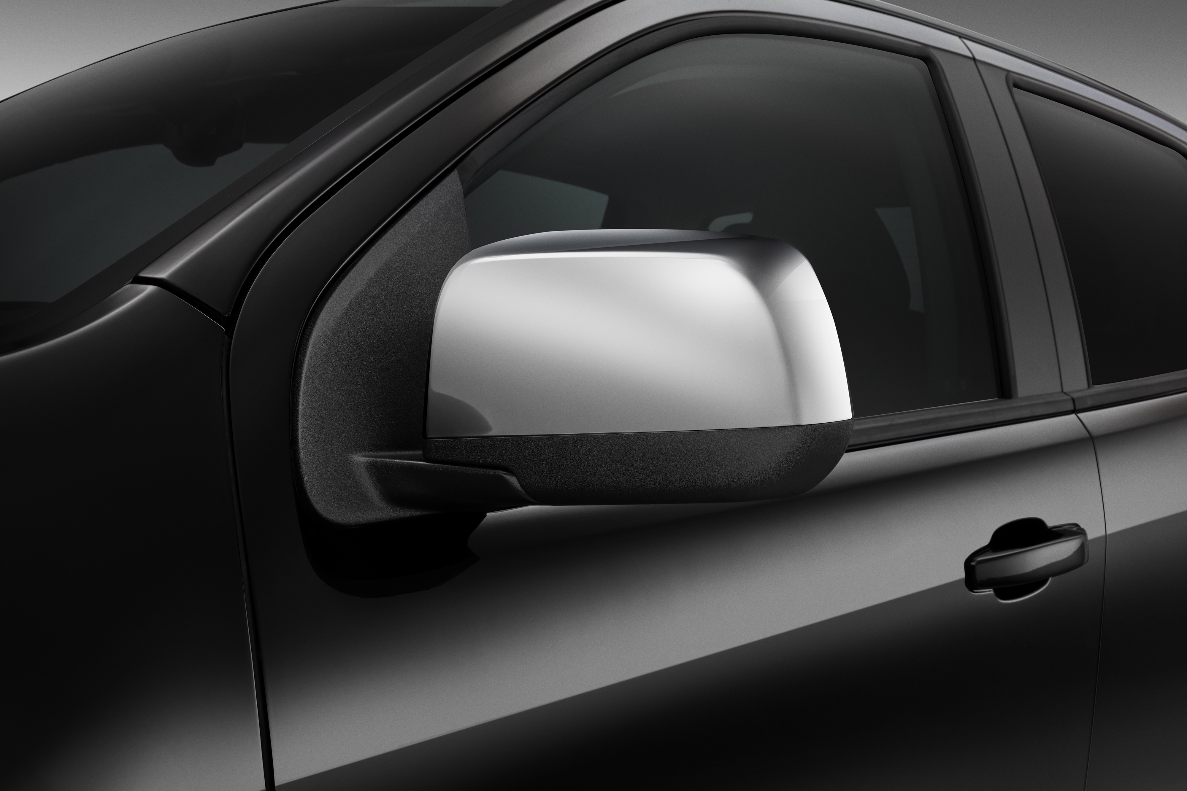 Outside Rearview Mirror Covers in Chrome