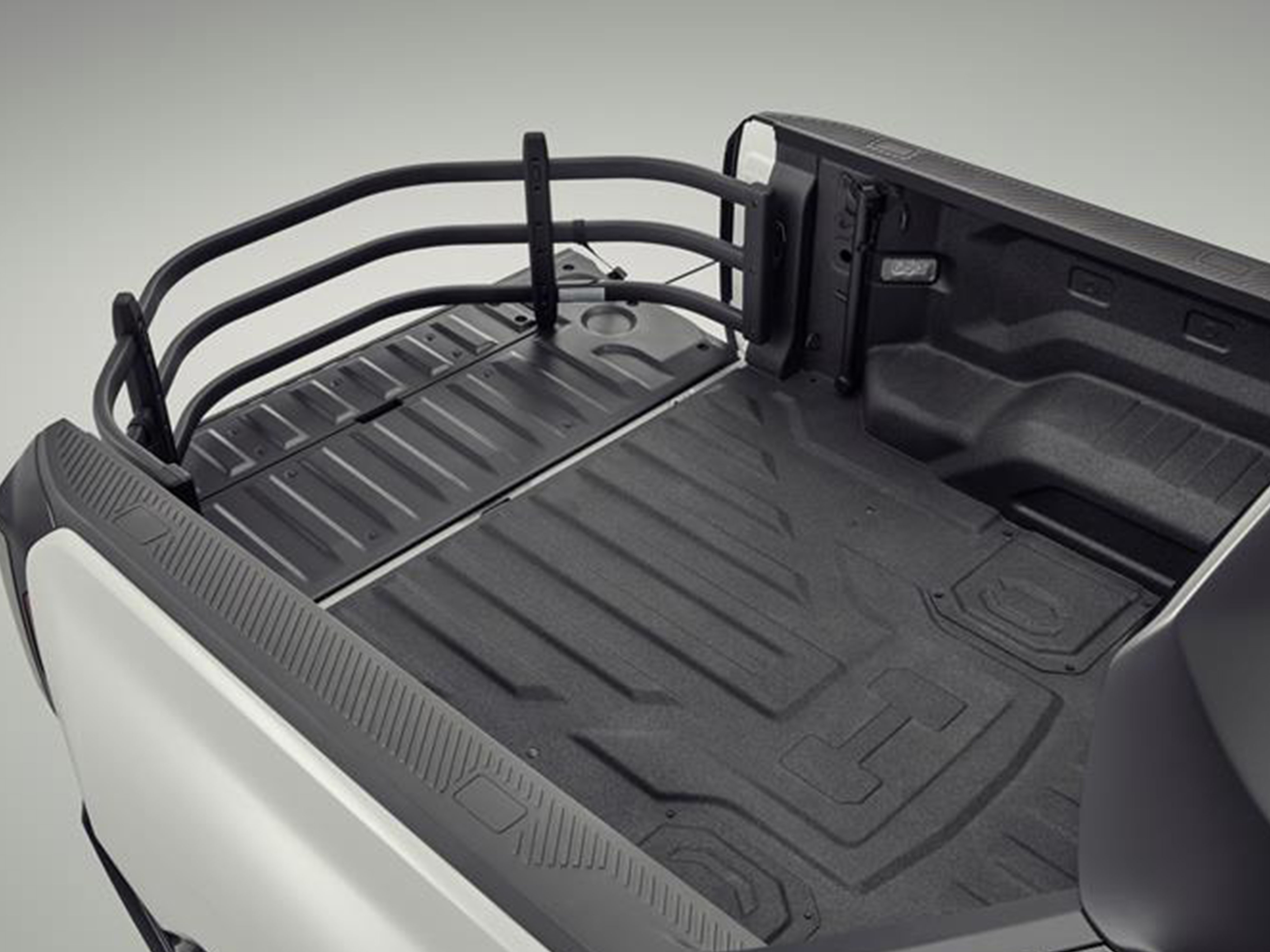 Tubular Bed Extender/Bed Divider by Lund® - Associated Accessories