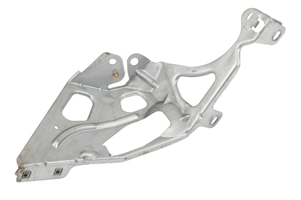 GM Genuine Parts Driver Side Head Lamp Housing Bracket