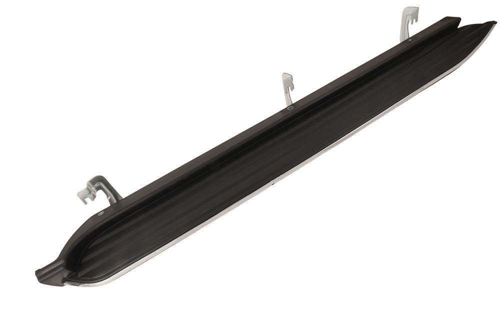 GM Genuine Parts Bright Chrome Passenger Side Running Board