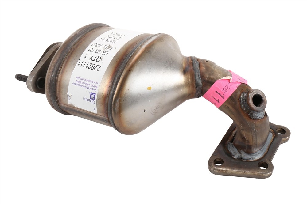GM Genuine Parts 3-Way Catalytic Converter with Flanges and Gasket