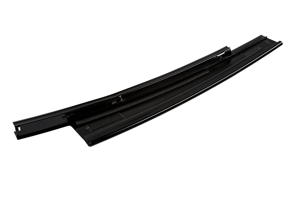 GM Genuine Parts Front Passenger Side Door Window Frame Rear Applique