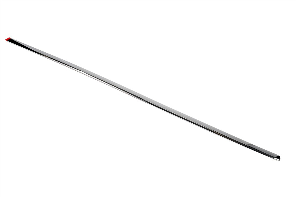 GM Genuine Parts Outside Front Driver Side Door Molding in Chrome