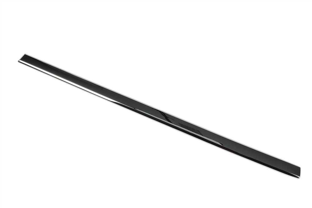 GM Genuine Parts Outside Rear Passenger Side Door Molding in Chrome