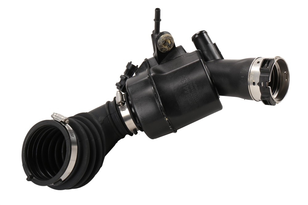 GM Genuine Parts Air Cleaner Outlet Rear Duct
