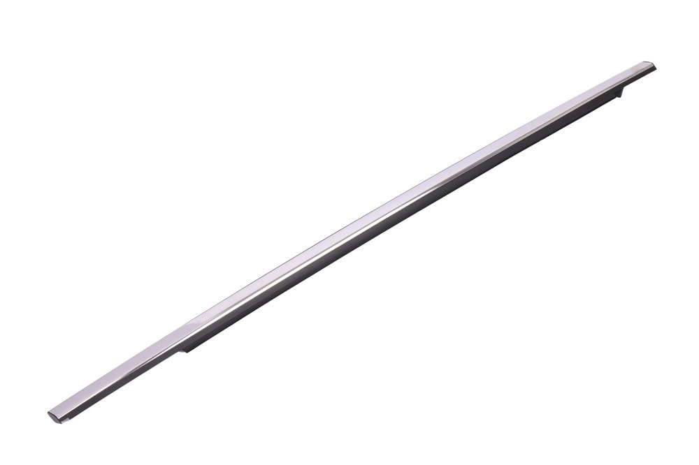 GM Genuine Parts Passenger Side Front Door Window Belt Molding
