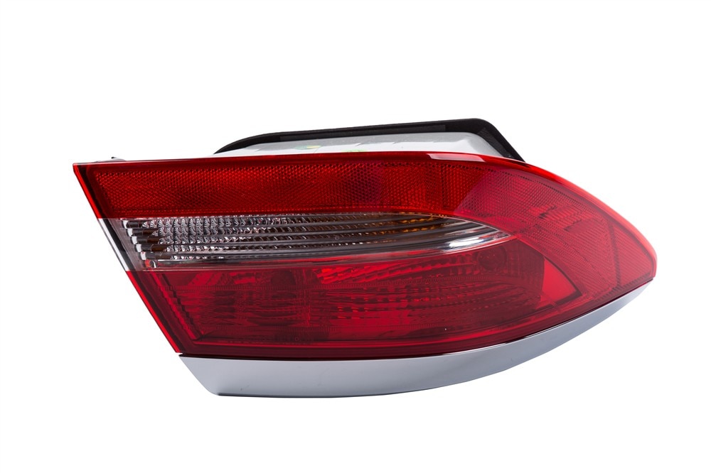 GM Genuine Parts Driver Side Tail Lamp