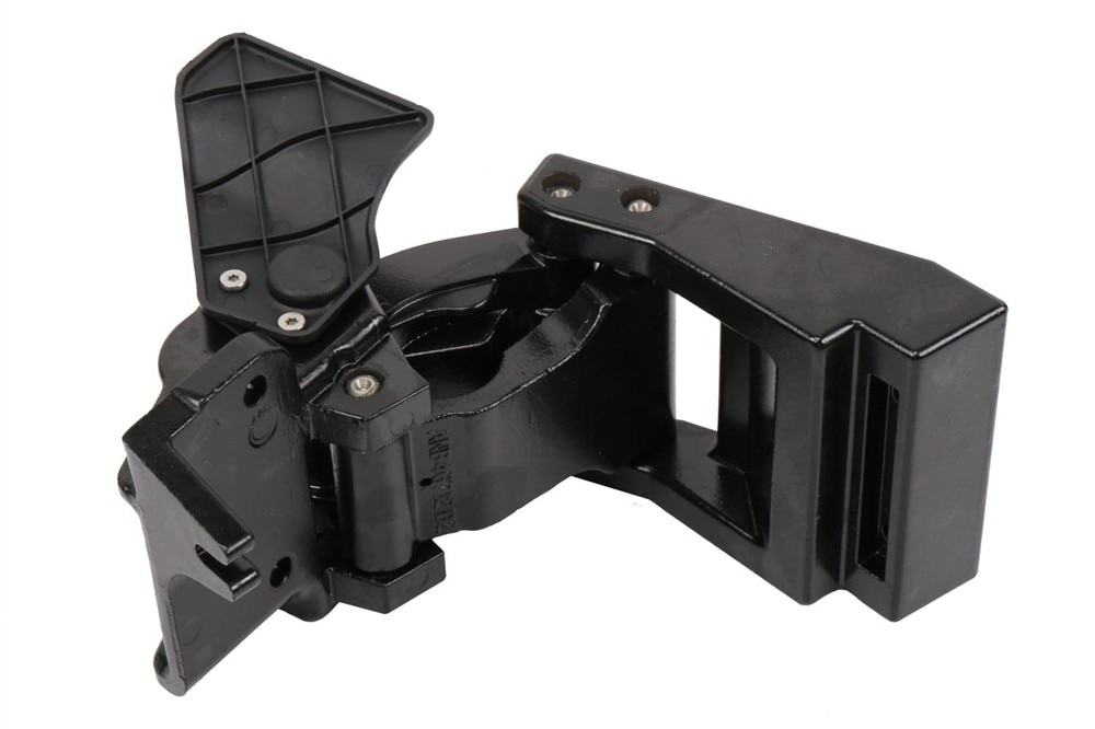 GM Genuine Parts Passenger Side Assist Step Rear Bracket