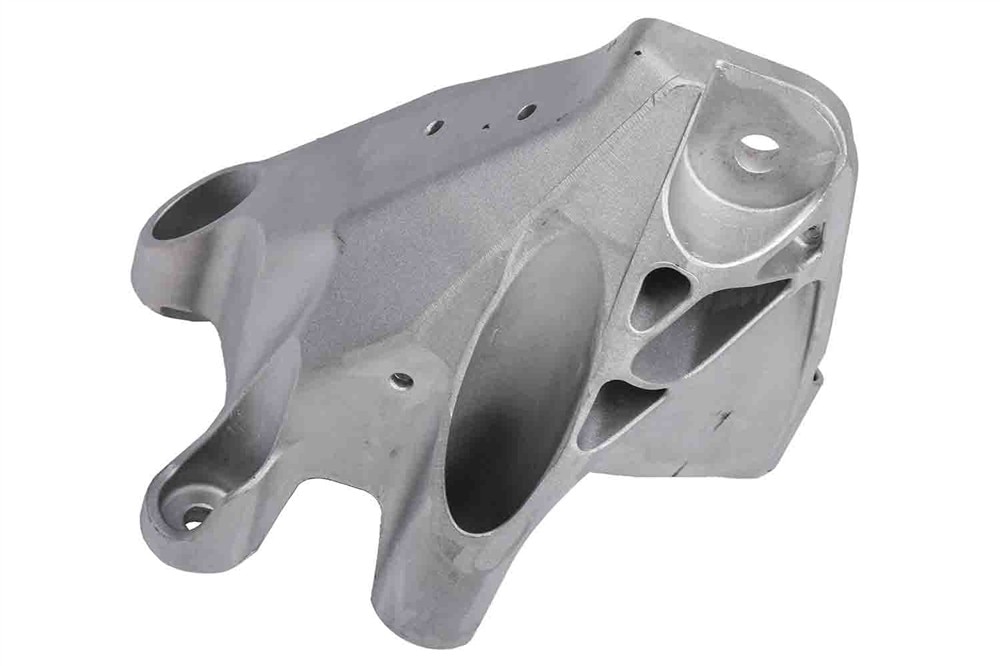 GM Genuine Parts Passenger Side Engine Mount Bracket
