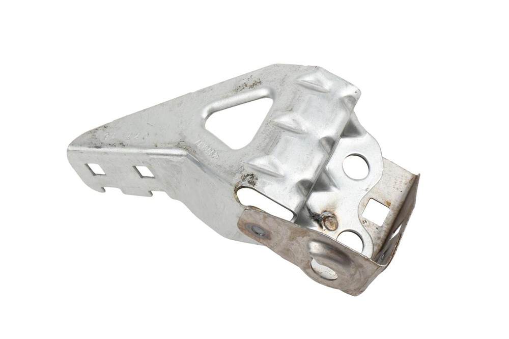 GM Genuine Parts Driver Side Headlamp Bracket