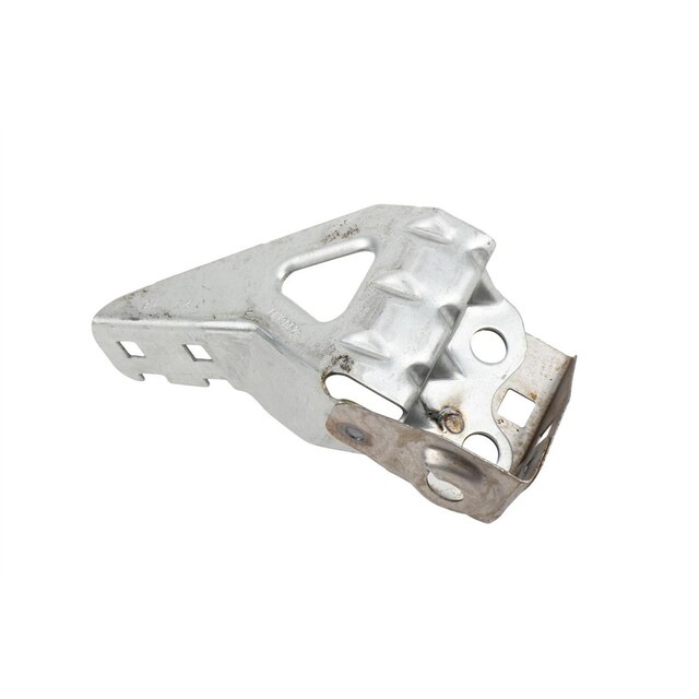 GM Genuine Parts Driver Side Headlamp Bracket