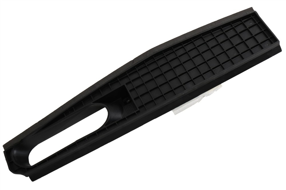 GM Genuine Parts Front Intake Air Duct Deflector