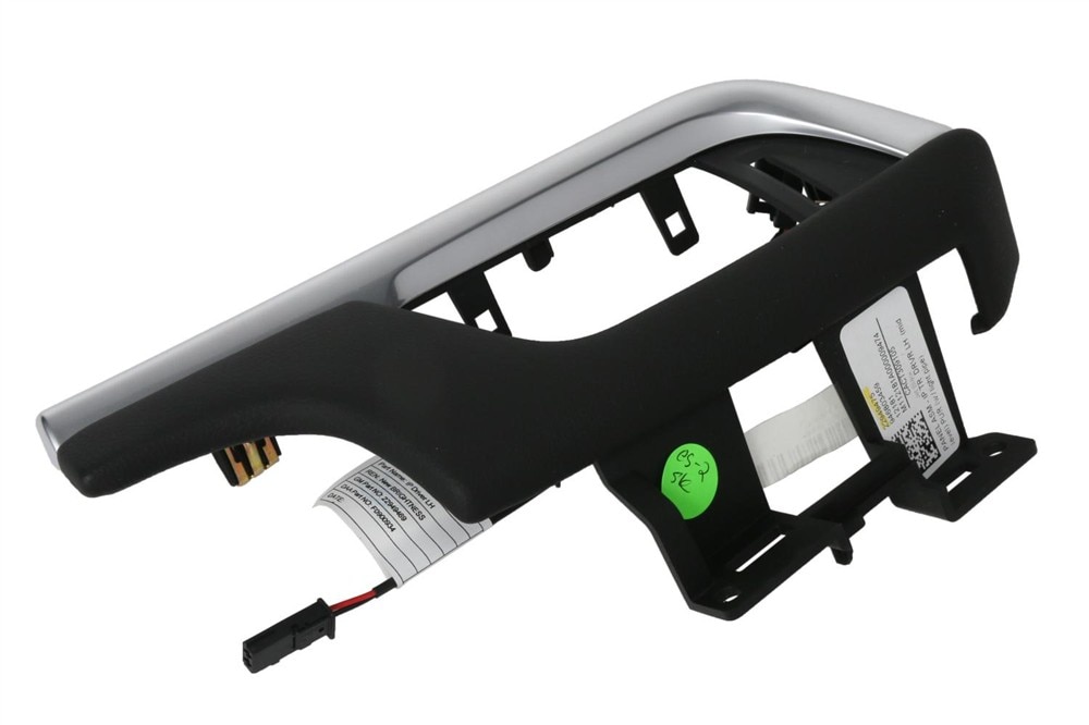 GM Genuine Parts Jet Black Driver Side Instrument Panel Trim Pad
