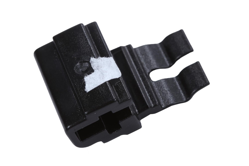 GM Genuine Parts Sunroof Sunshade Fabric Retainer