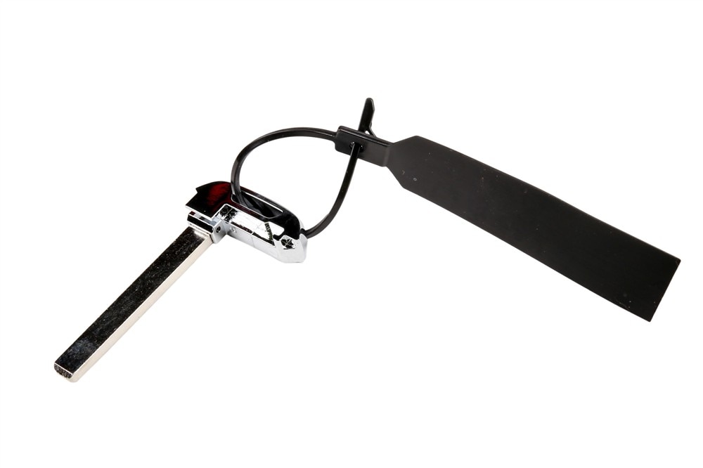 GM Genuine Parts Door Lock and Ignition Key | 22984995 | GM Parts