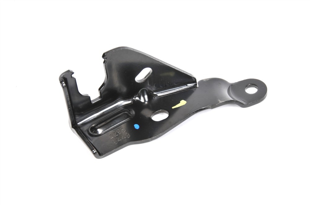 GM Genuine Parts Automatic Transmission Range Selector Lever Cable Bracket