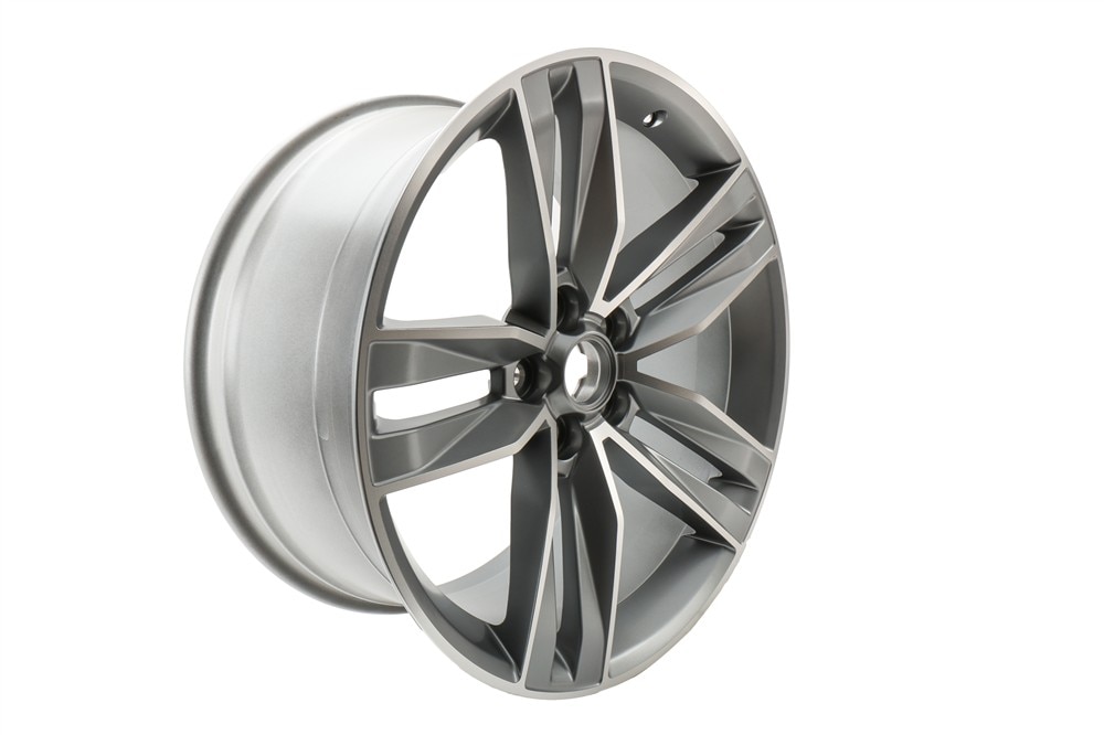 GM Genuine Parts 20x9.5-Inch Aluminum Rear Wheel