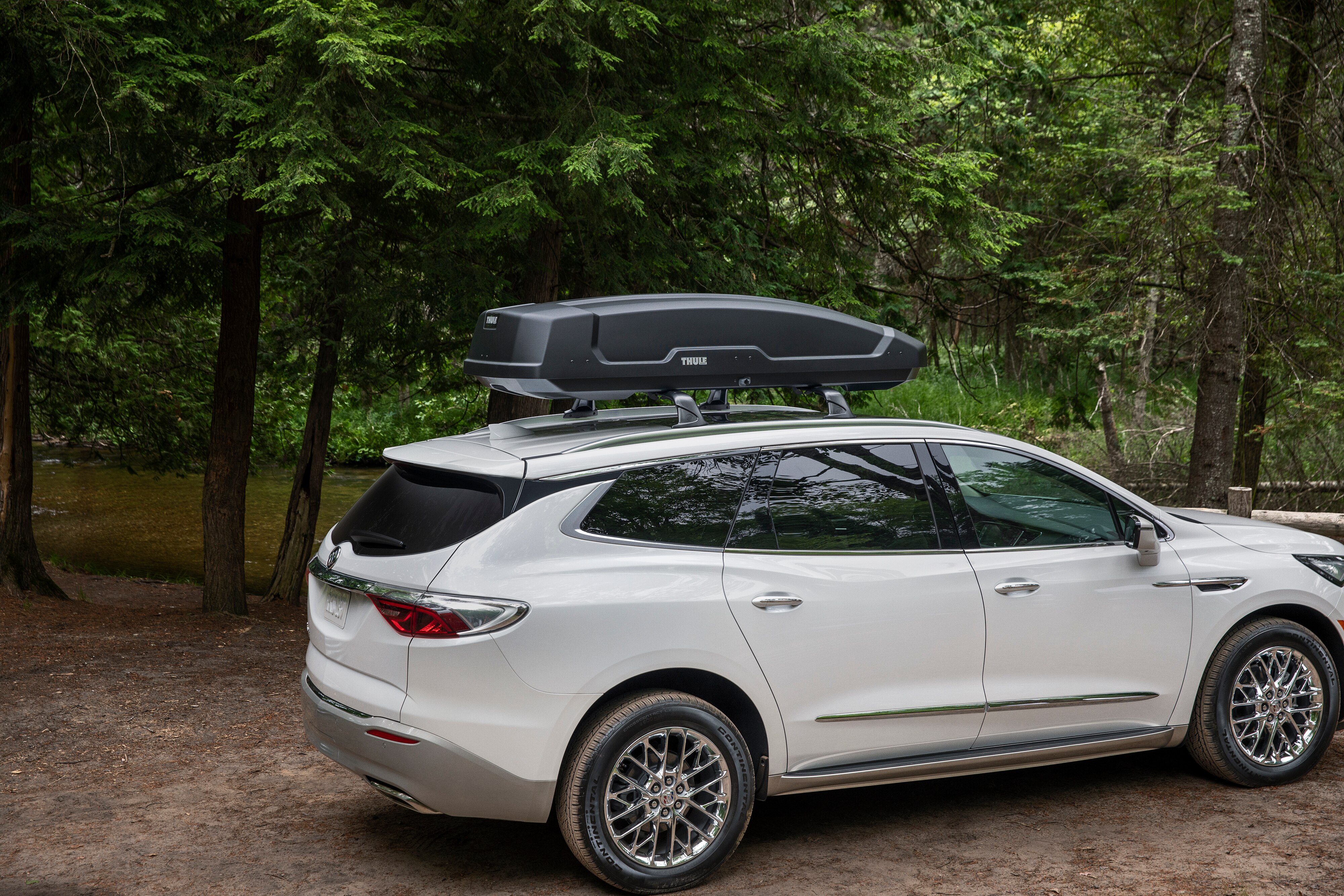 Buick Roof-Mounted Force XT XL™ Cargo Box by Thule® - Associated