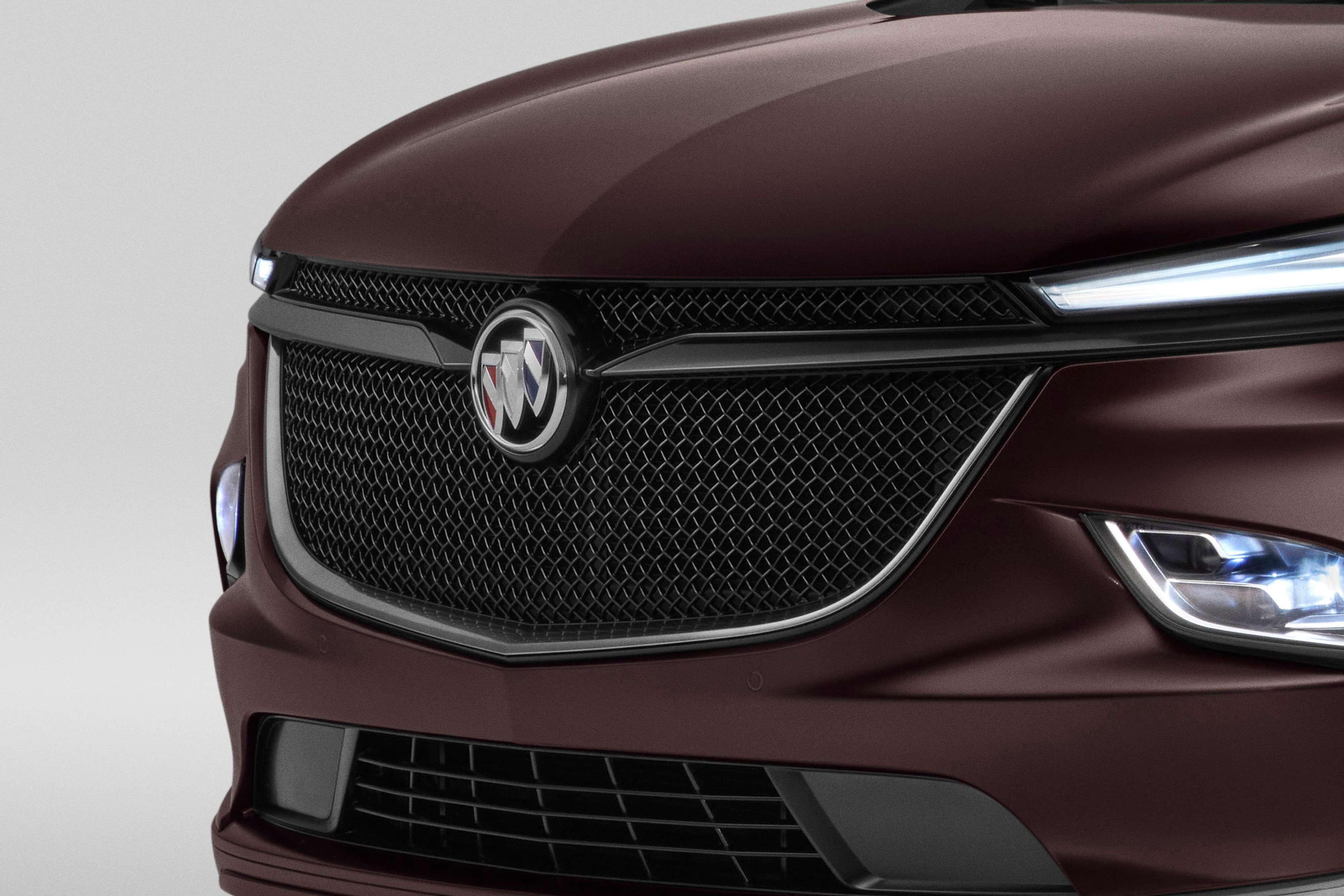 Grille in Black with Gloss Black Surround and Buick Tri-Shield Logo (for Vehicles without HD Surround Vision Camera)