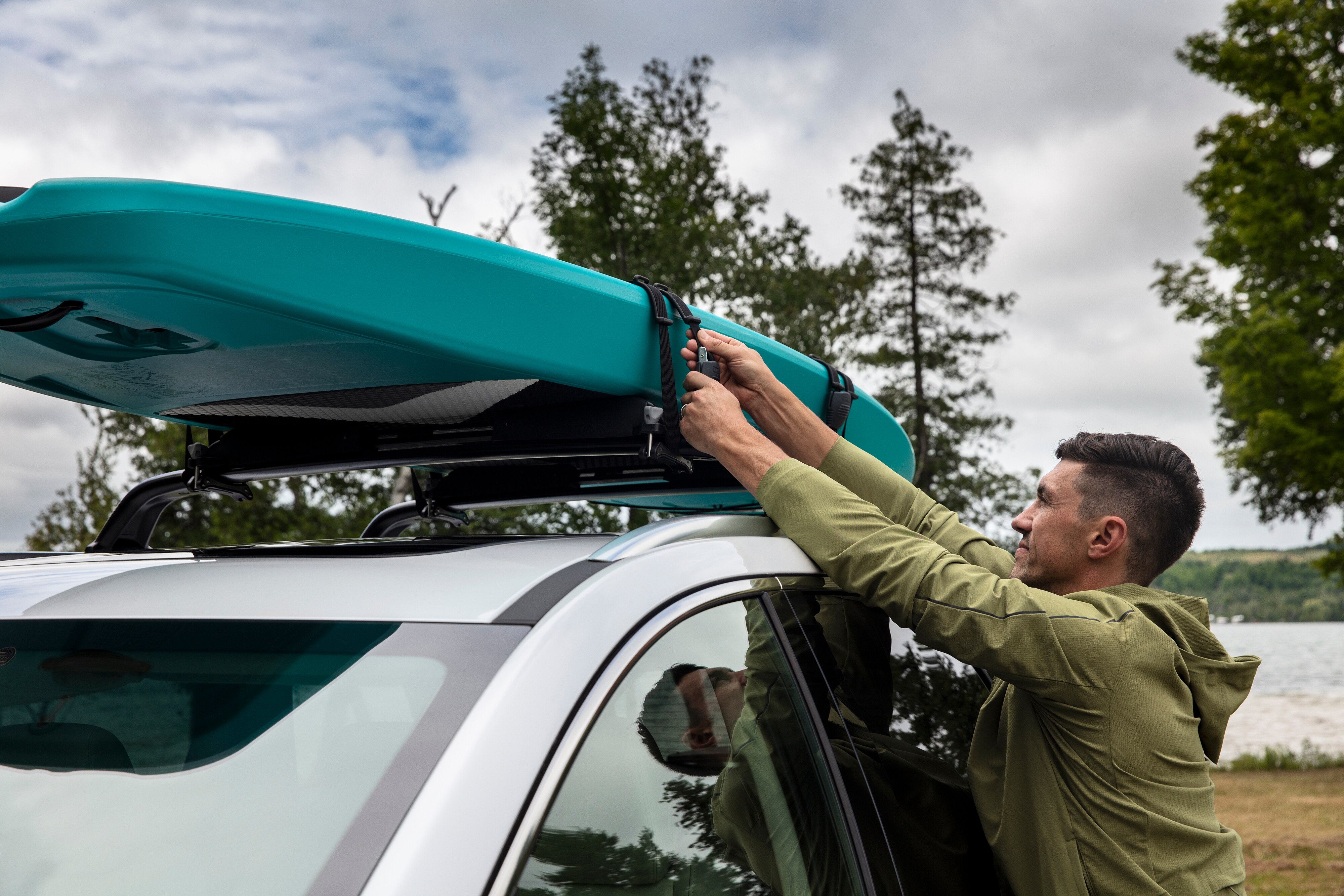 Buick ROOF-MOUNTED Board Shuttle Stand-Up PaddleBoard/Surfboard