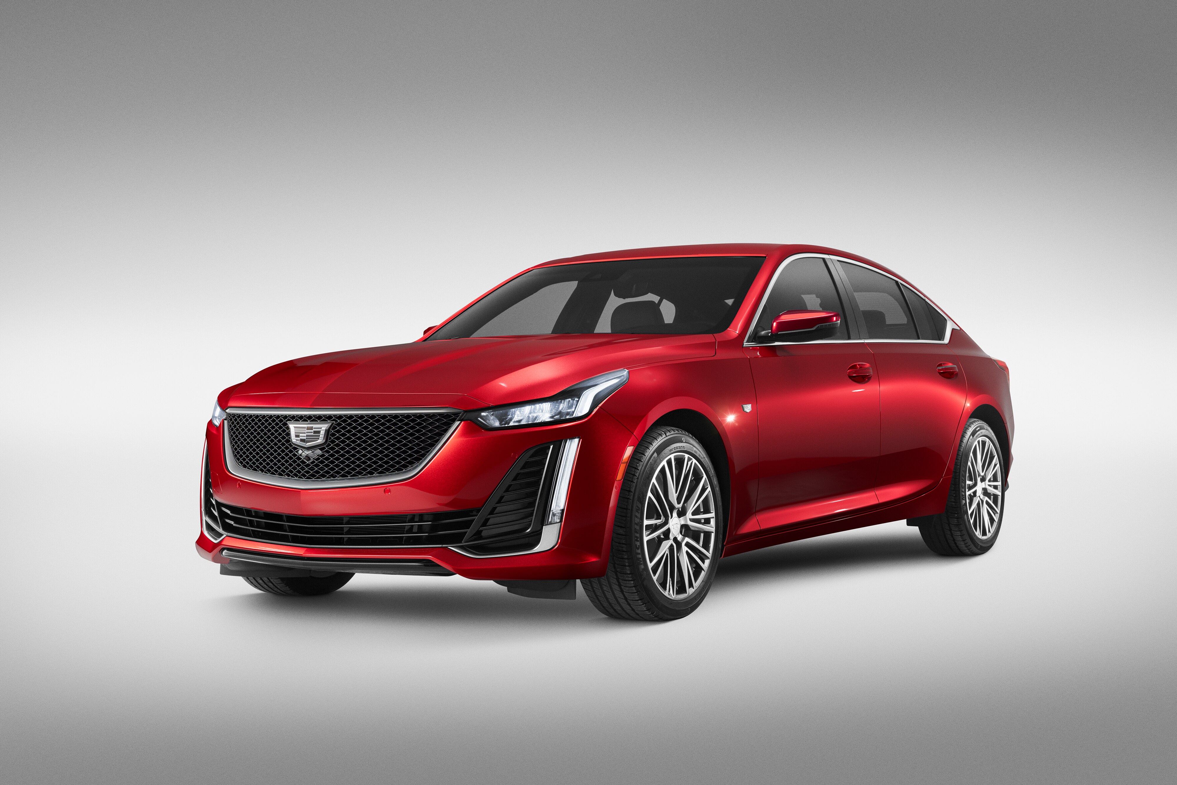 Cadillac Grille in Silver with Chrome Surround | 84848226