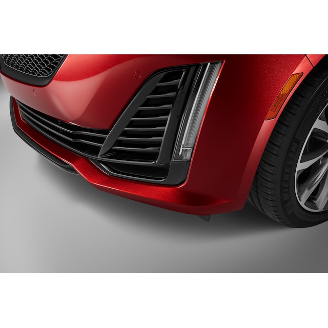 Lower Grille Trim in Black