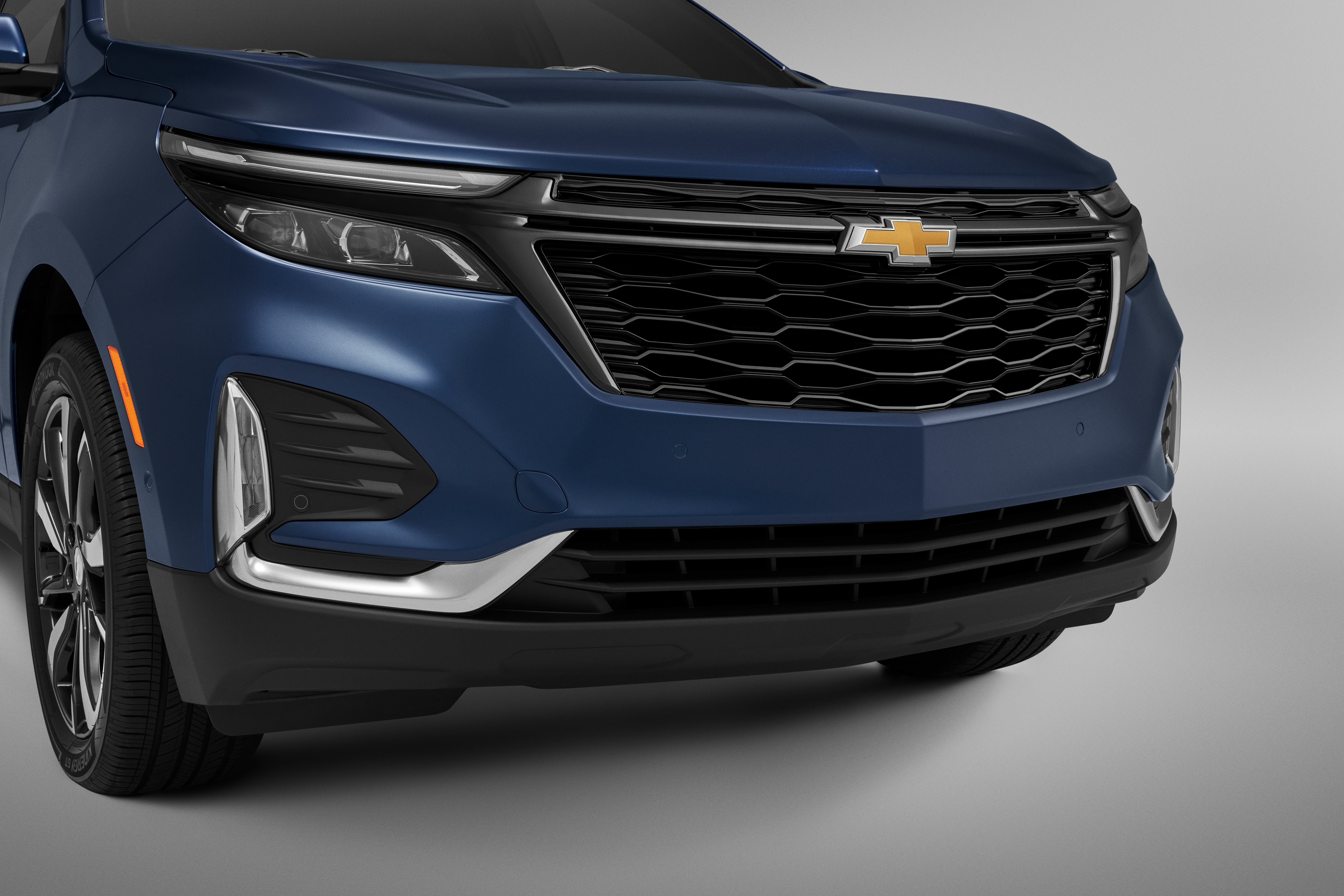 Grille in Black with Black Ice Chrome Surround