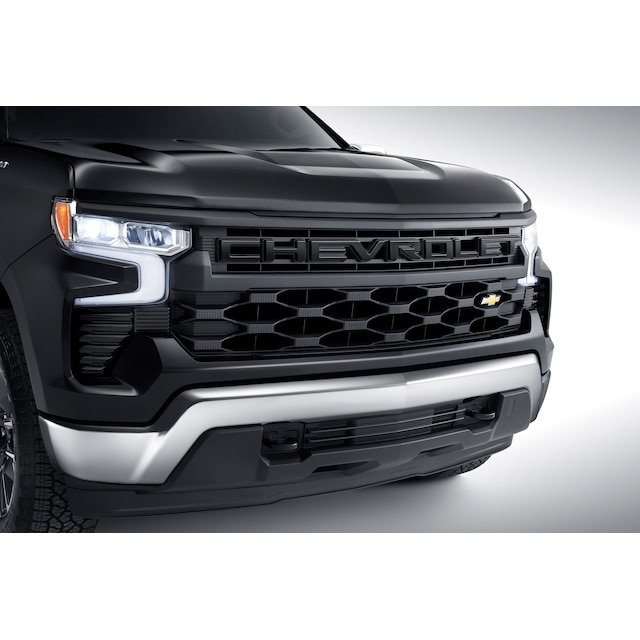 Grille in Black with Chevrolet Script Lettering in Gloss Black (for Vehicles without HD Surround Vision Camera)