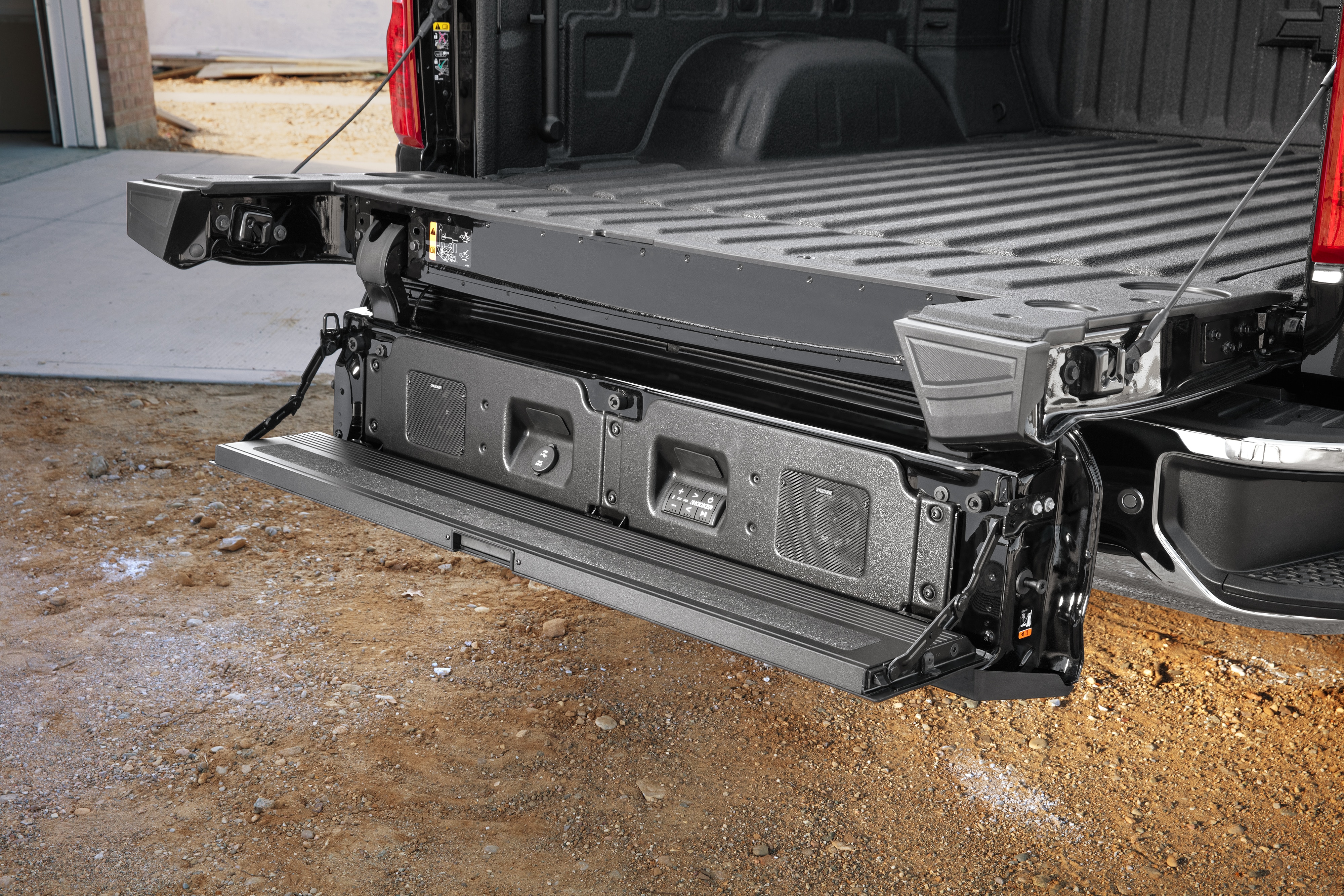 Tailgate Bluetooth Audio System by KICKER® - Associated Accessories