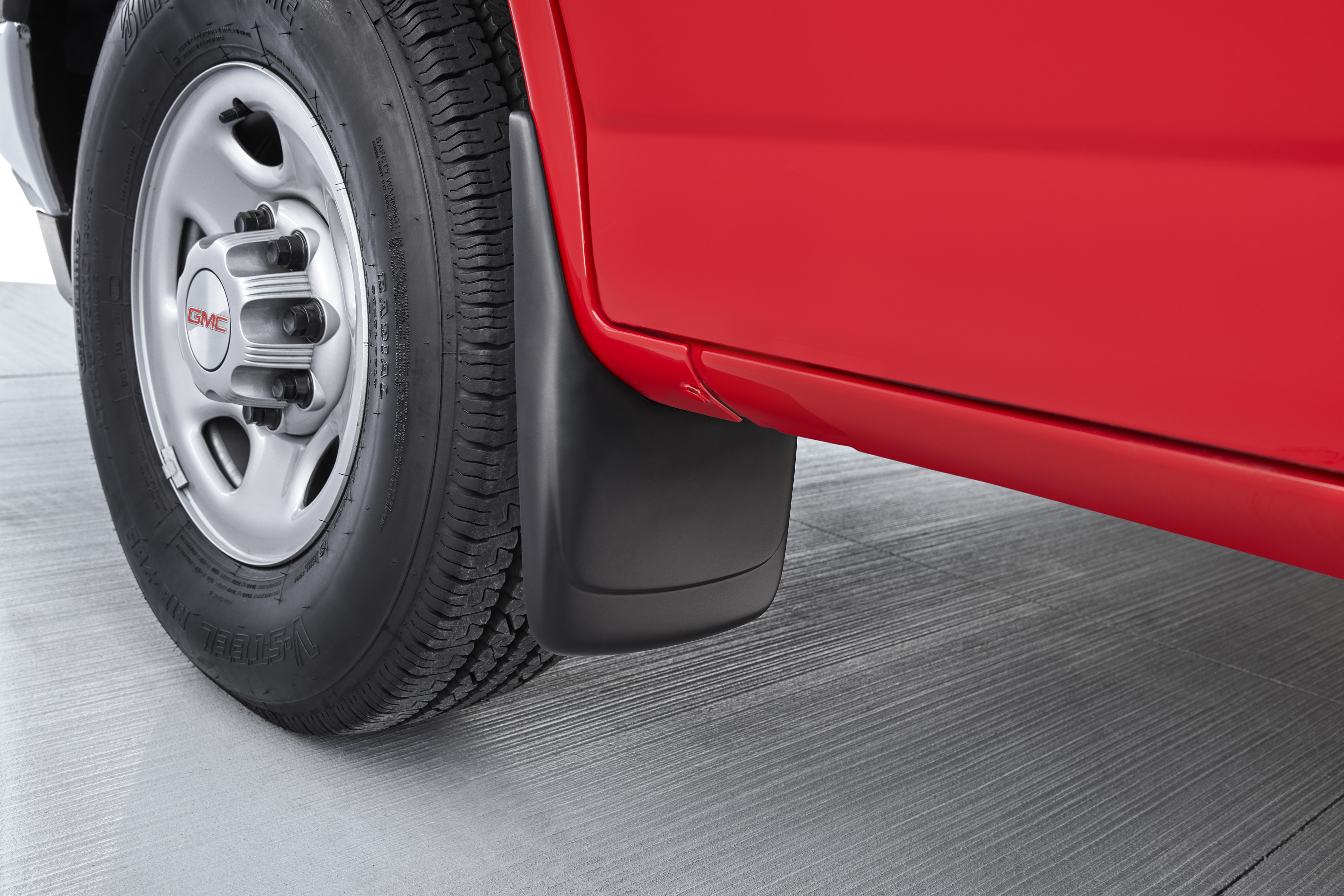 Front Molded Splash Guards in Black