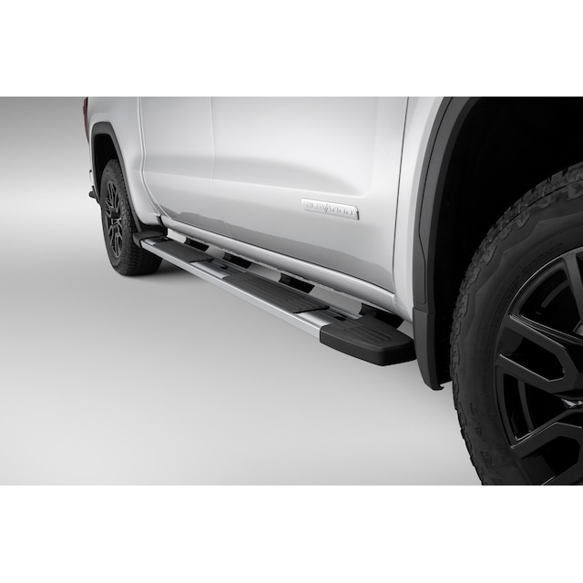 Crew Cab Short Bed 6-Inch Rectangular Wheel-to-Wheel Assist Steps in Chrome