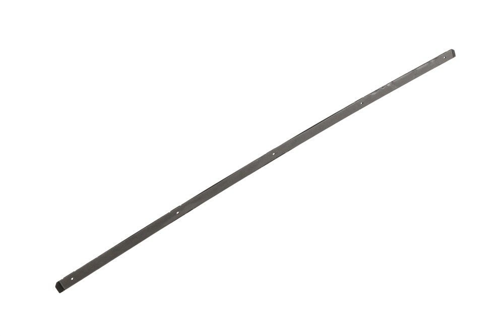 GM Genuine Parts Passenger Side Rear Door Molding Lower Retainer